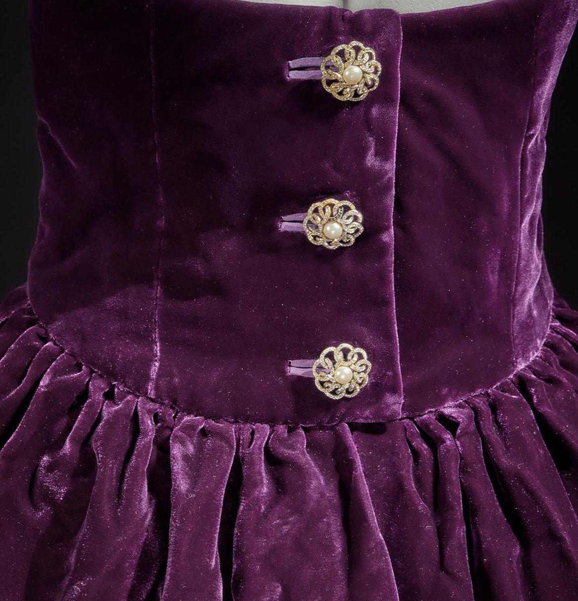 Royal Resplendence - Image 2